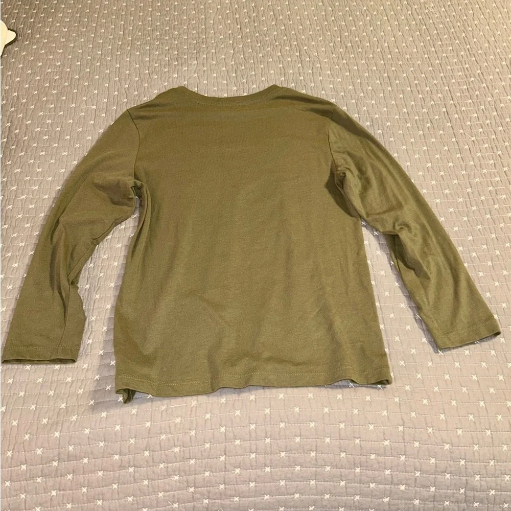(Bundle 3 for $15) Old Navy Olive and Navy Long Sleeve Tee Set of 2 Kids L